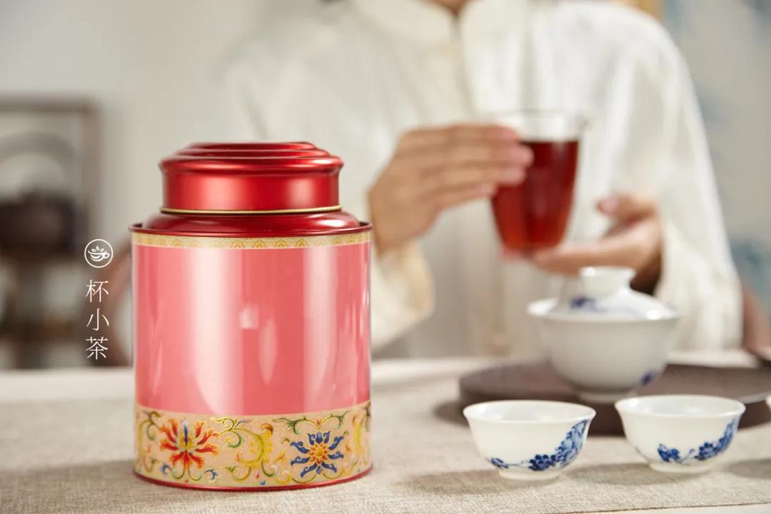 如(ru)何存茶葉，全看(kan)你會(hui)不會用(yong)茶(cha)葉罐！